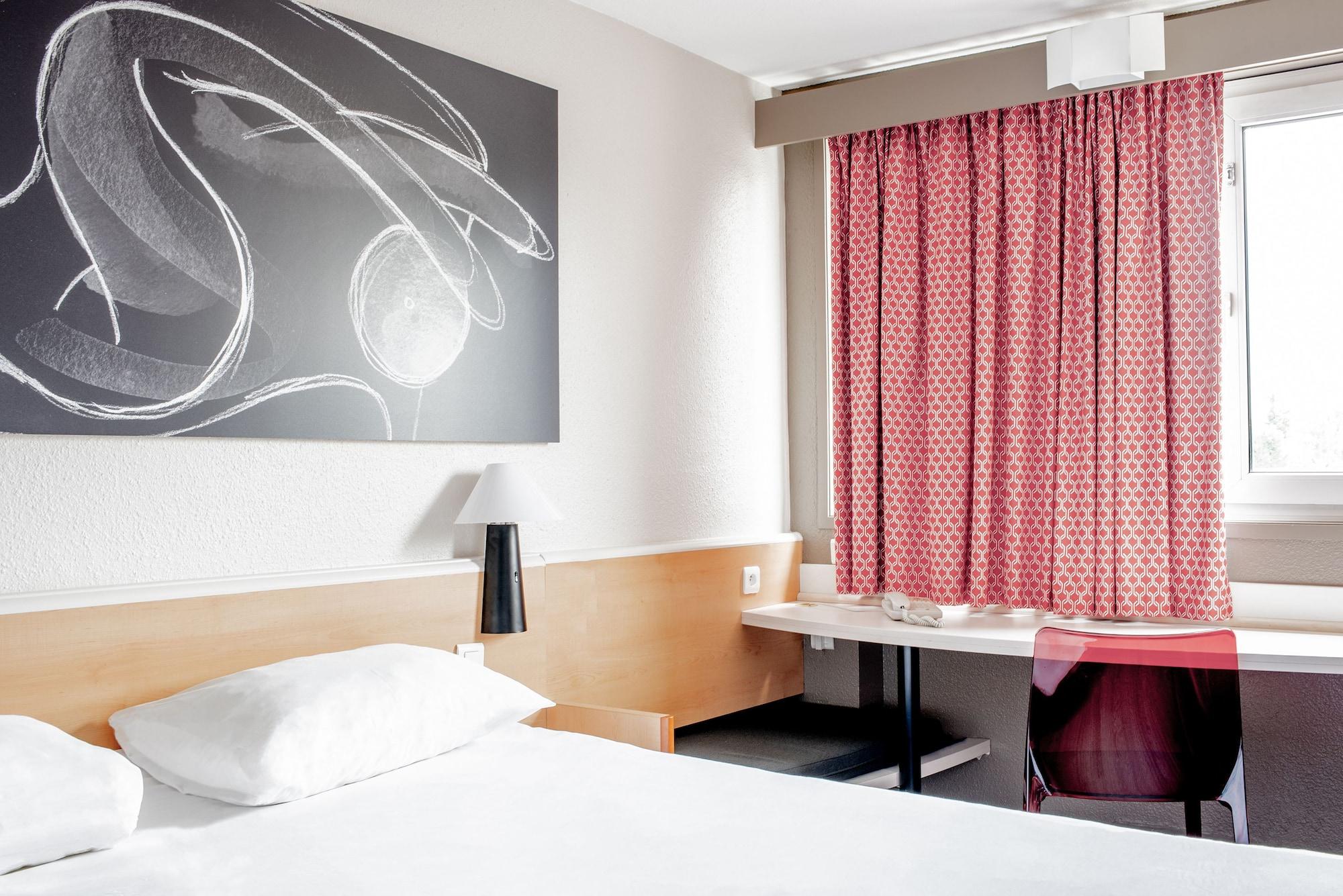 Ibis Hotel 3*